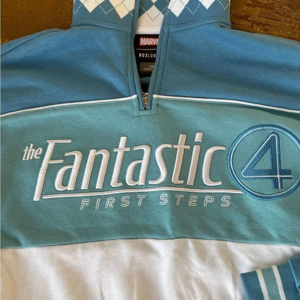 NWOT Marvel Fantastic Four: First Steps Women’s Quarter Zip Crewneck BoxLunch XS